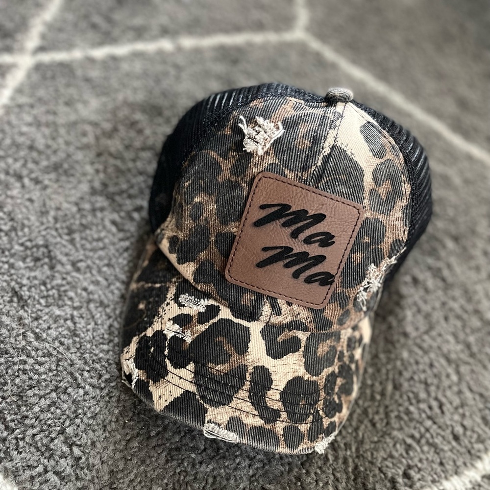 Black/dark brown cheetah print mama hat